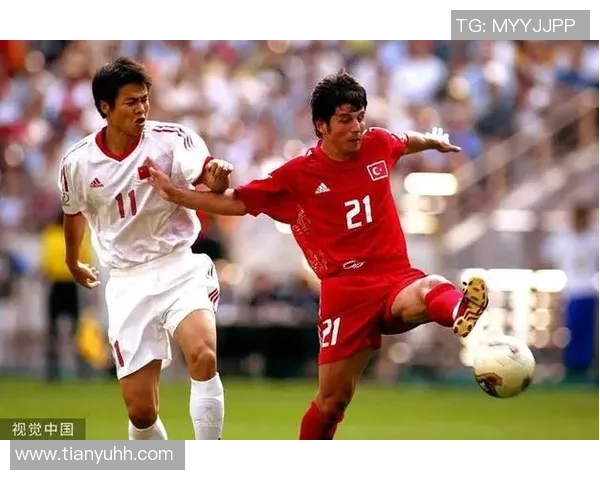 土耳其最新足球球星闪耀欧洲赛场展现非凡实力引发全球关注 土耳其最新足球球星闪耀欧洲赛场展现非凡实力引发全球关注